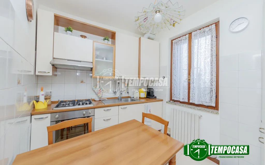 Cuisine - Independent House with Box in Torrevecchia Pia