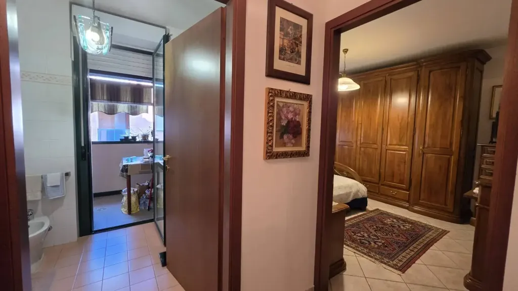 Hallway - Panoramic Apartment with Balcony in Asti