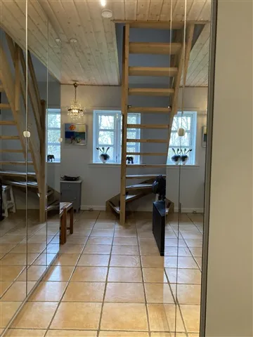 Entrée - Bright Student Accommodation with Garden View in Holbækvej