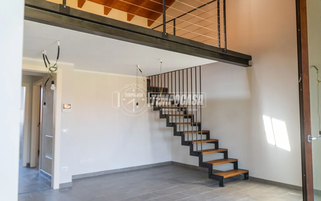 Stanze - Triplex with Balcony in Cremona