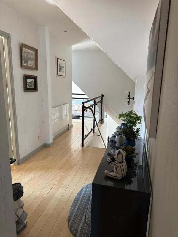 Esik - Villa with Sea View in Honfleur