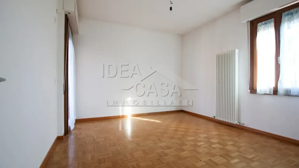 Pièces - Spacious Apartment with Lift in Concordia