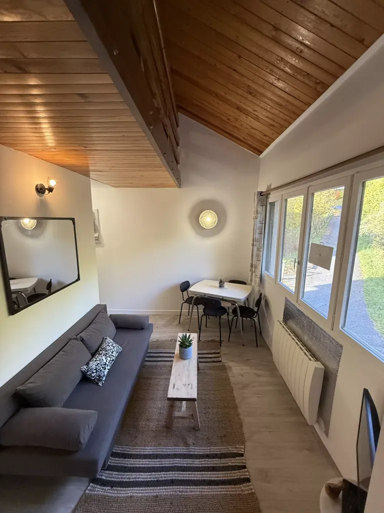 Elutuba - Duplex Studio with Ski Storage in Praloup