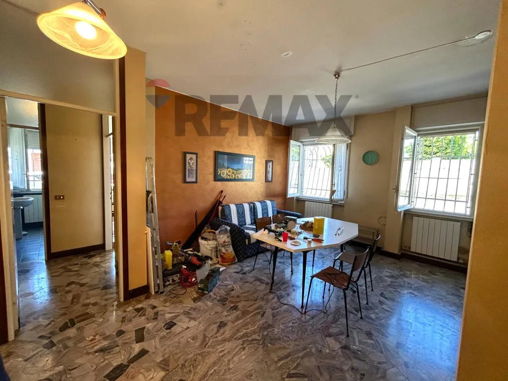 Söögituba - Ground Floor Flat with Terrace in Brembate di Sopra