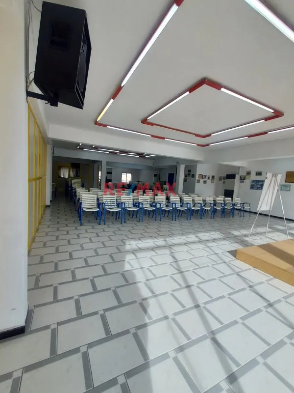Söögituba - Office Space with Sea View in Piraeus Centre