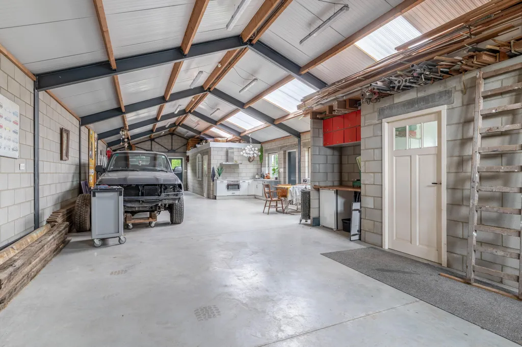 Garage - Renovated Former Dairy with Natura 2000 Proximity