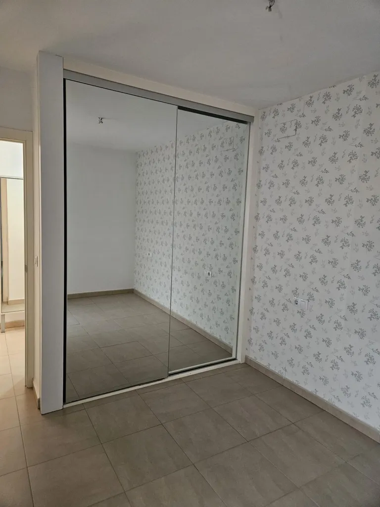 Toad - Flat with Balcony in Seville's Macarena