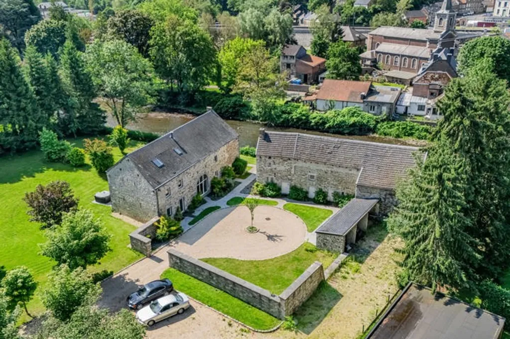 Vista aerea - Historic House with Garden in Olne