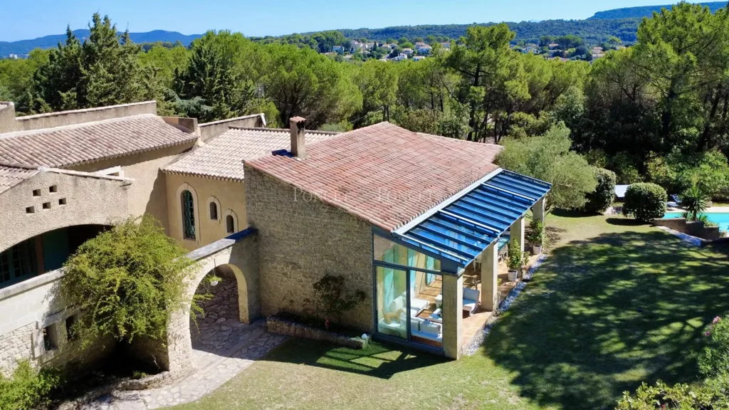 Õhuvaade - Villa with Pool in Provençal Gard
