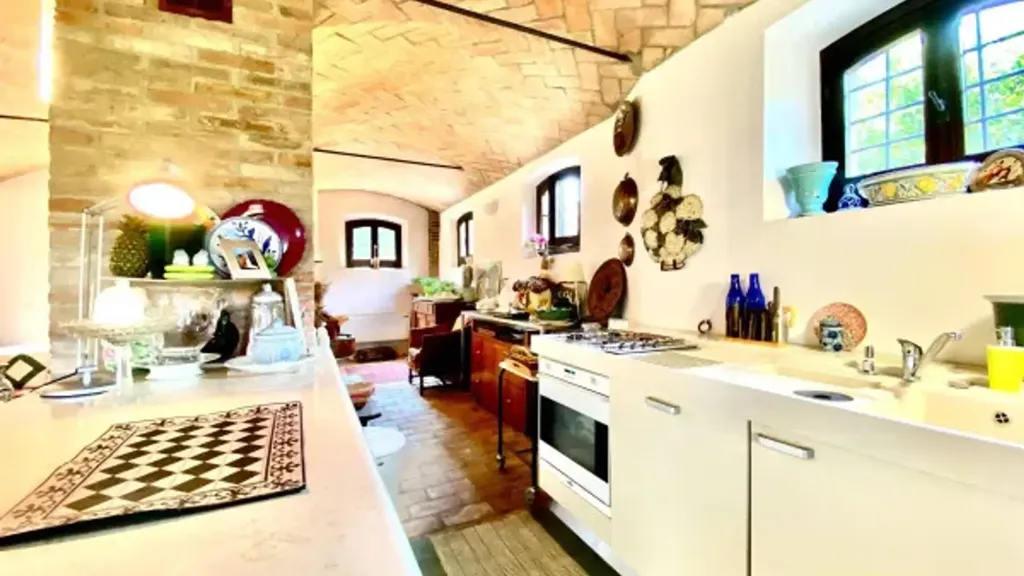 Cuisine - Rustic Villa with Garden in Campogalliano
