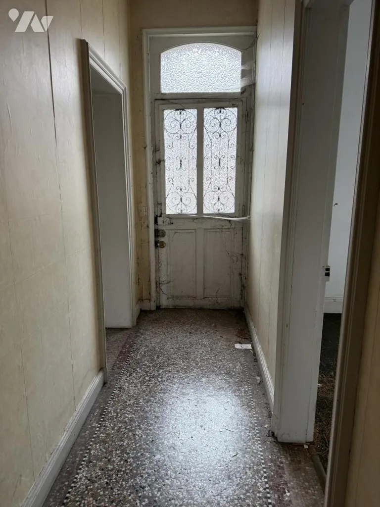 Esik - Semi-Individual House with Potential in Caudry