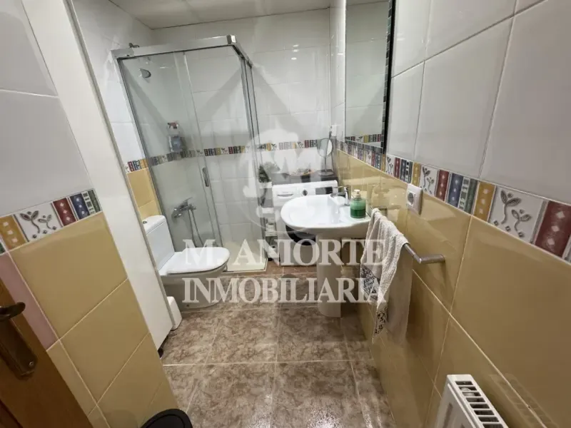 Bathrooms - Spacious Apartment with Patio in Calpe