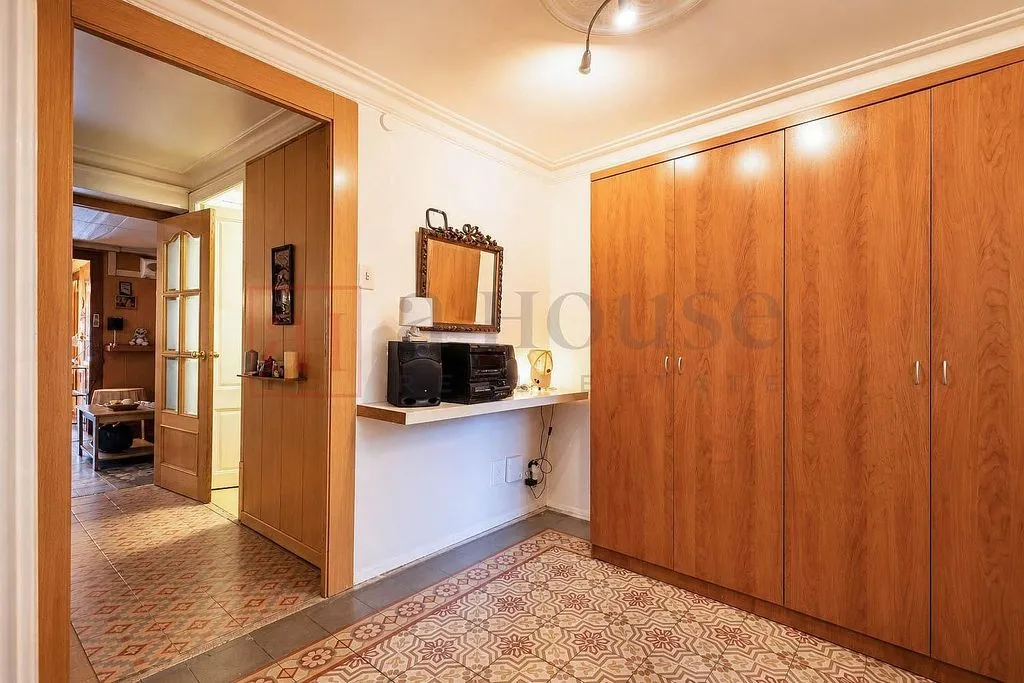 Ingresso - Apartment with Balcony in La Nova Esquerra de l'Eixample