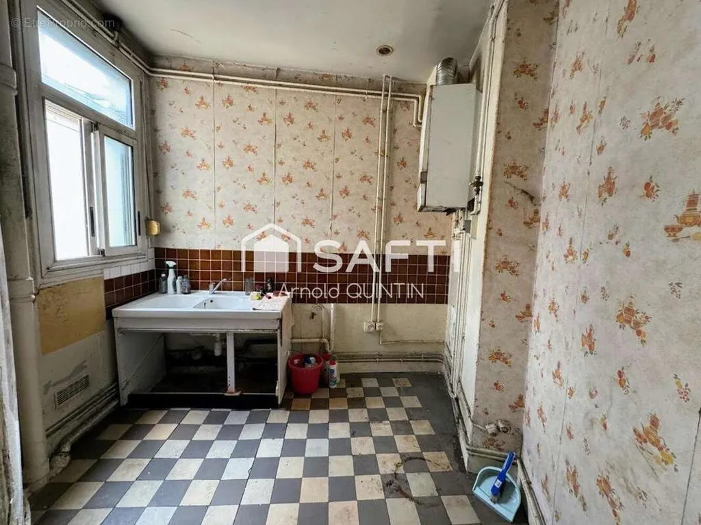 Vannitoad - Apartment to Renovate in Verdun City Centre