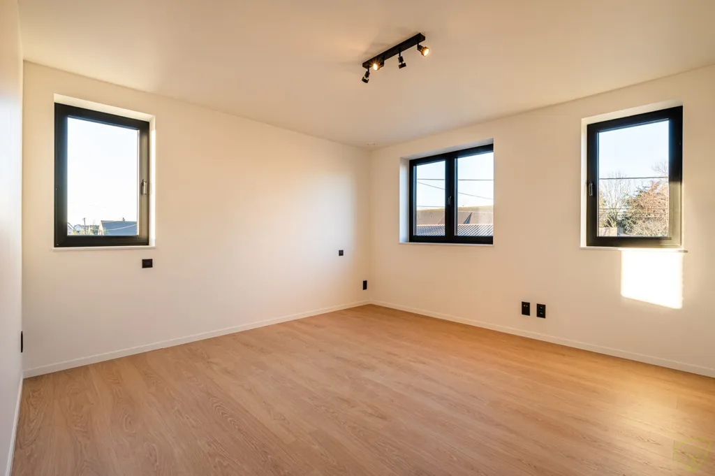 Pièces - Nouvelle Maison à Louer avec Terrasse à Maldegem
