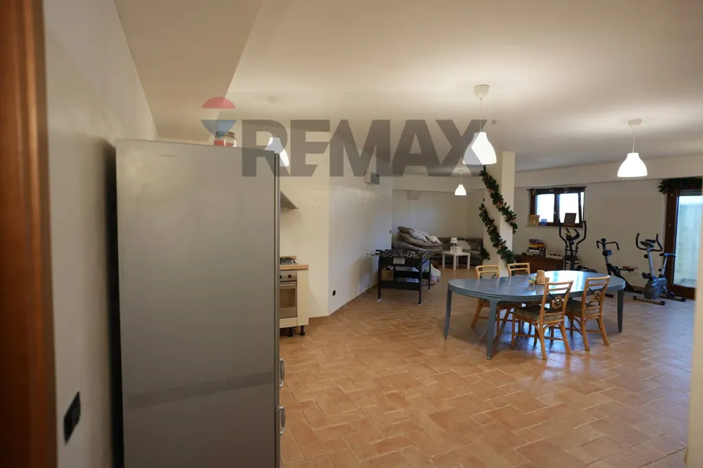 Dining Room - Bifamiliar Villa with Garden in Lanciano