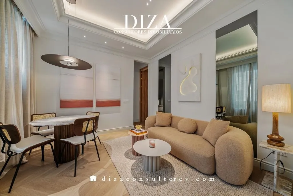 Elutuba - Luxury 6-Bedroom Apartment in Madrid