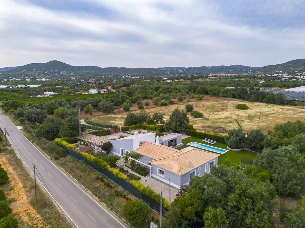 Vue aérienne - Single-Story Villa with Private Pool in Vale da Rosa
