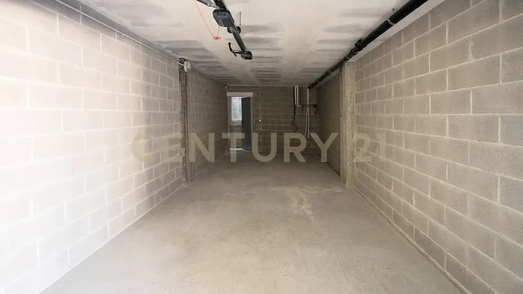 Garage - New Ground-Floor Flat with Garden in Zevio