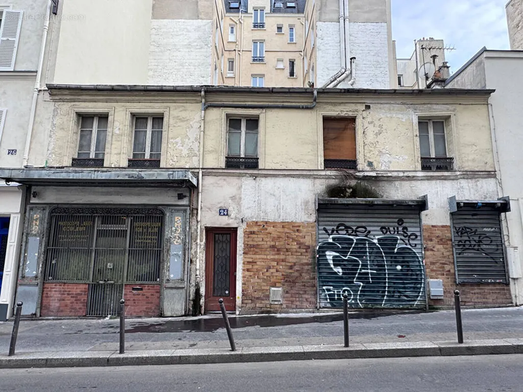 Maja asukohas Paris-17e