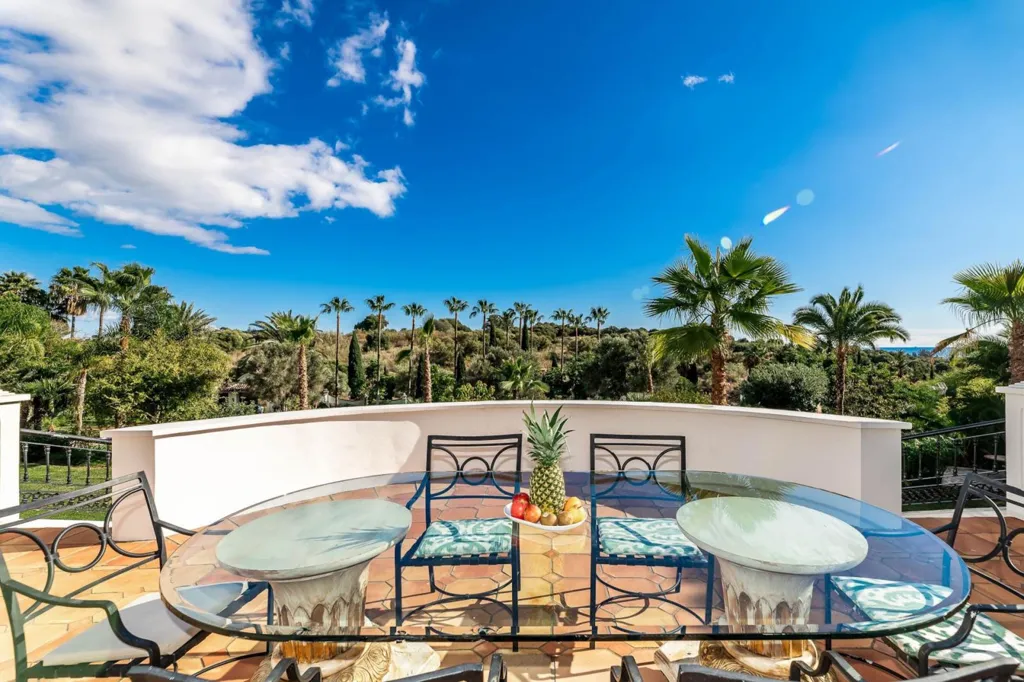 Terrasse - Luxury Villa with Pool in Estepona