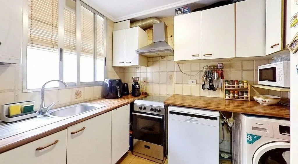Köök - Apartment with Balcony in Beteró