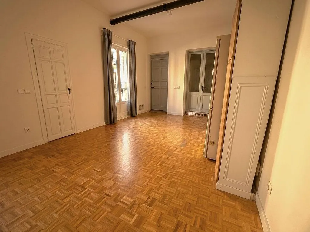 Pièces - Apartment with Balconies to Plaza de Chueca, Madrid