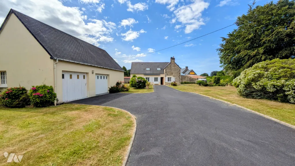 Extérieur - Maison avec Garage et Terrain Constructible à Brix