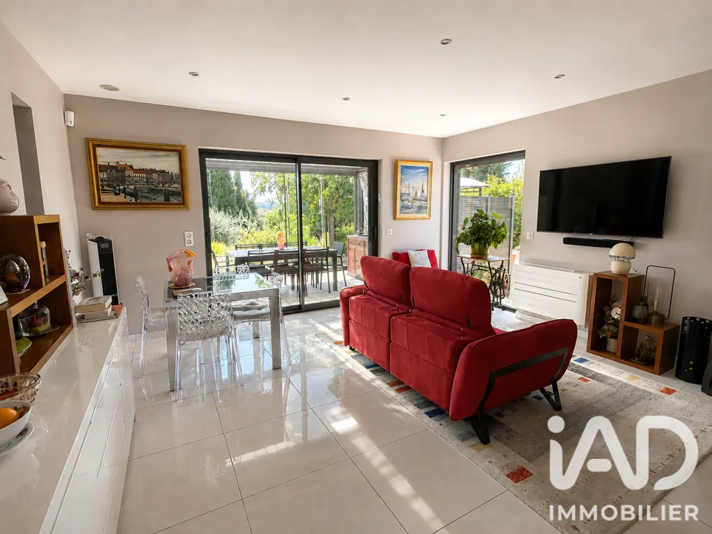 Séjour - Maison d'Architecte avec Jardin à Opio