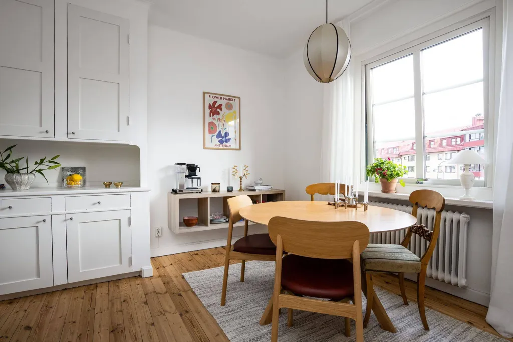 Salle à manger - Apartment with High Ceilings in Linköping