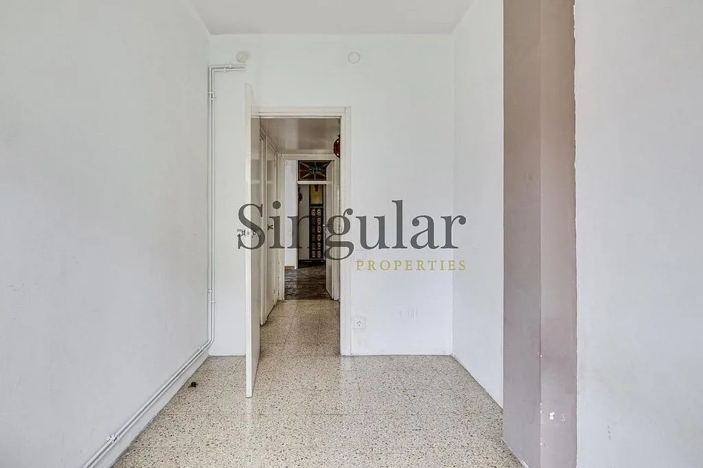 Entrée - Apartment with South-West View in La Nova Esquerra de l'Eixample