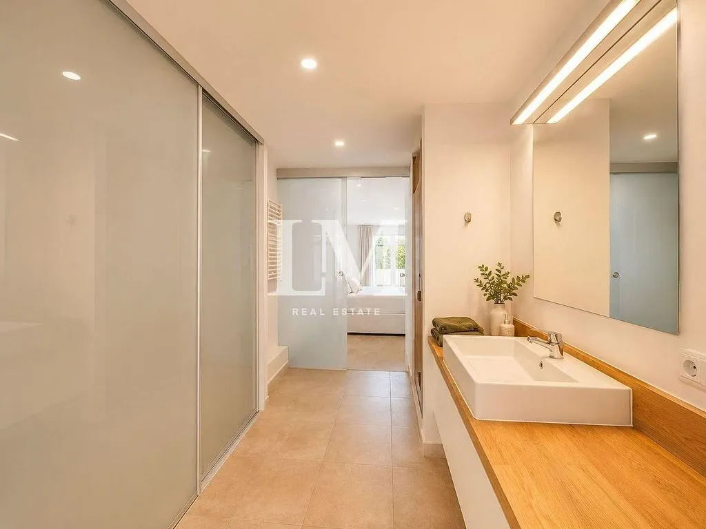 Vannitoad - Studio with Terrace in La Nova Esquerra de l'Eixample