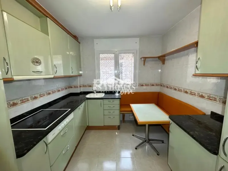 Köök - Spacious Flat with Thermal Water in Escaldes-Engordany