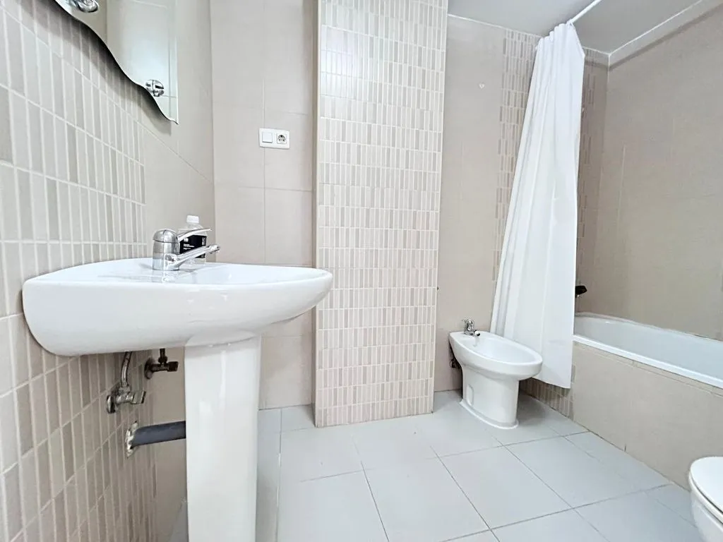 Bathrooms - Apartment with Pool and Terrace in El Palo