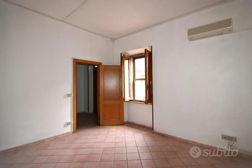 Toad - Duplex Apartments with Courtyard in Macomer