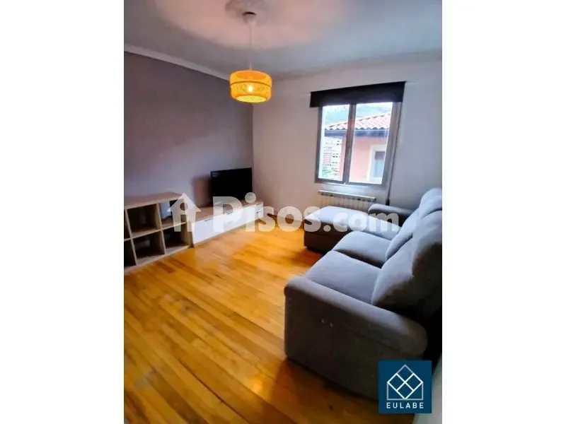 Elutuba - Ample 3-Bedroom Flat with Balcony in Eibar