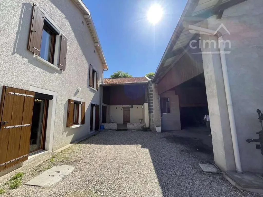 Aed - Charming Village House with Courtyard in St Rambert