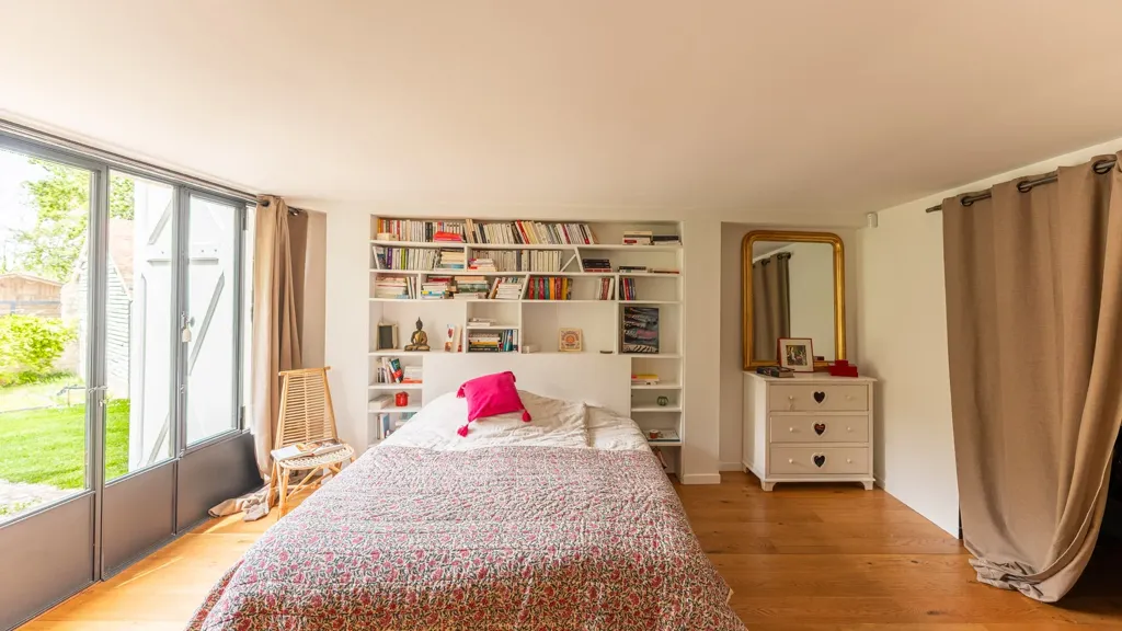 Bedrooms - Renaissance Mill with Equestrian Facilities near Paris