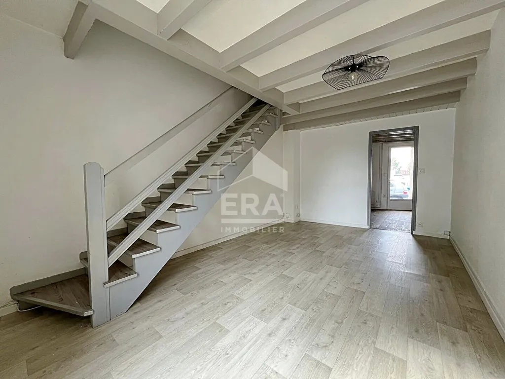 Toad - Two-Bedroom House with Garage in La Couronne