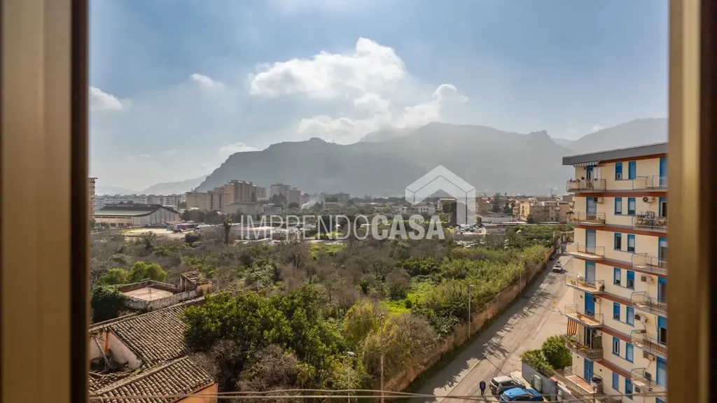 Pièces - Panoramic Apartment with Balcony in Palermo