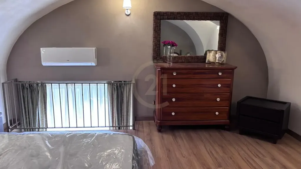 Chambres - Rusticated Apartment with Metro Access in Catania