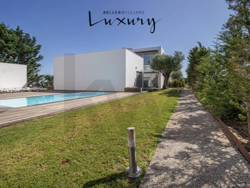 Bassein - Luxury House with Garden in Sintra