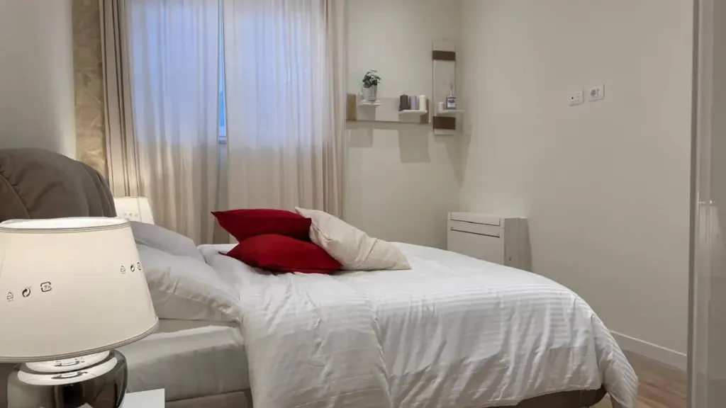 Chambres - Modernised Two-Bedroom Apartment in Milan