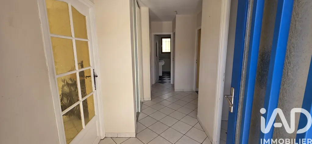 Entrée - Maison de Plain-Pied avec Jardin à Saint-Simon