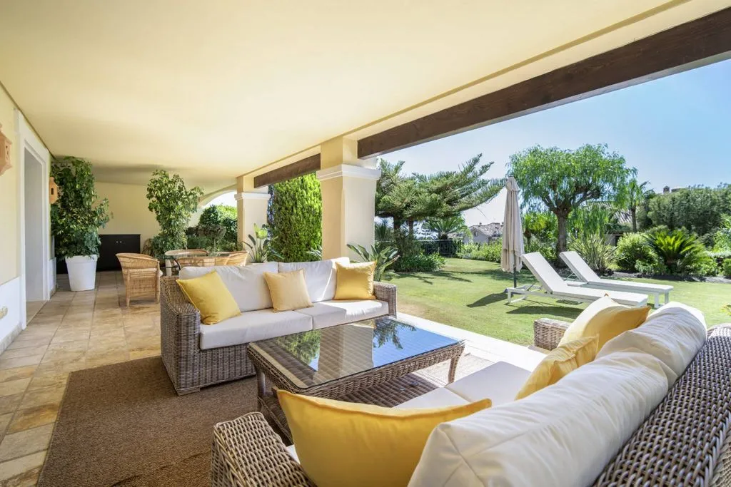 Terrasse - Luxury Villa with Pool in Nueva Andalucia, Marbella