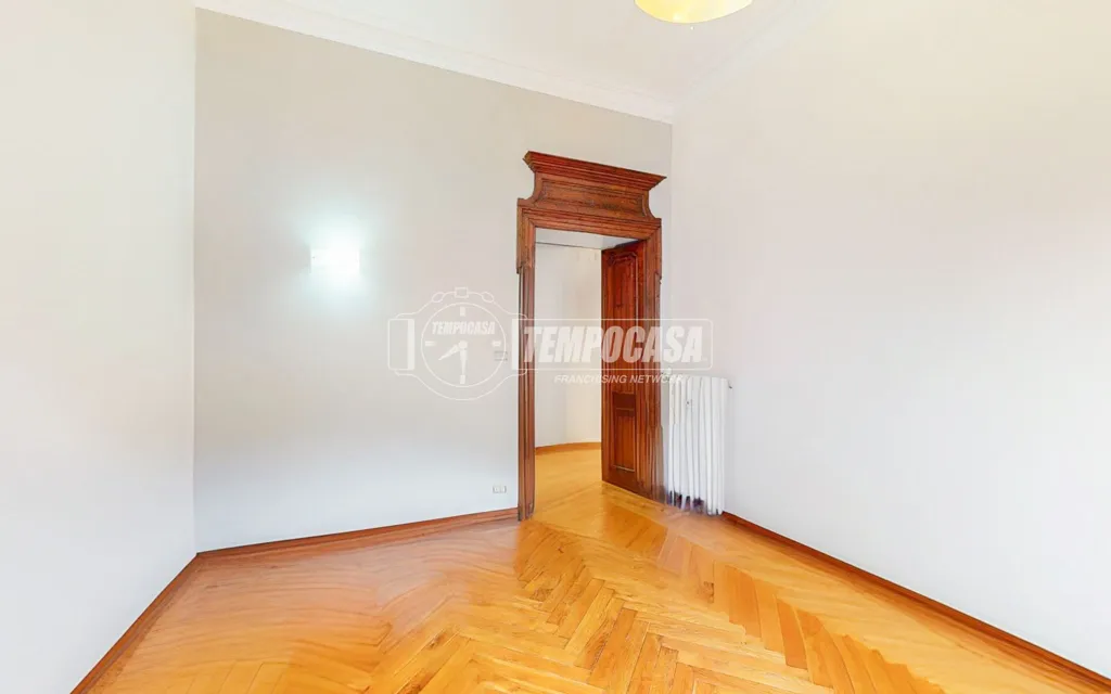 Rooms - Signorile Apartment with Four Balconies in Crocetta
