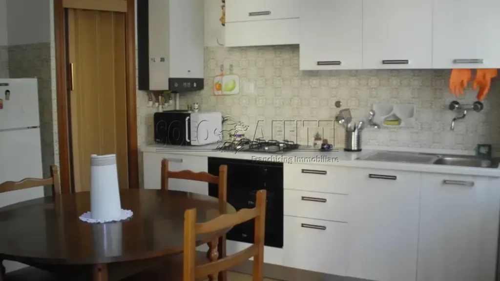 Cuisine - Armed Student Apartment with Balconies in Macerata