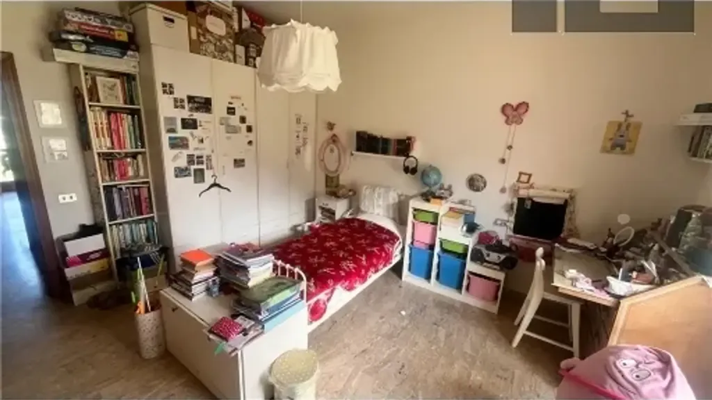 Chambres - Appartement 3 pièces à IT