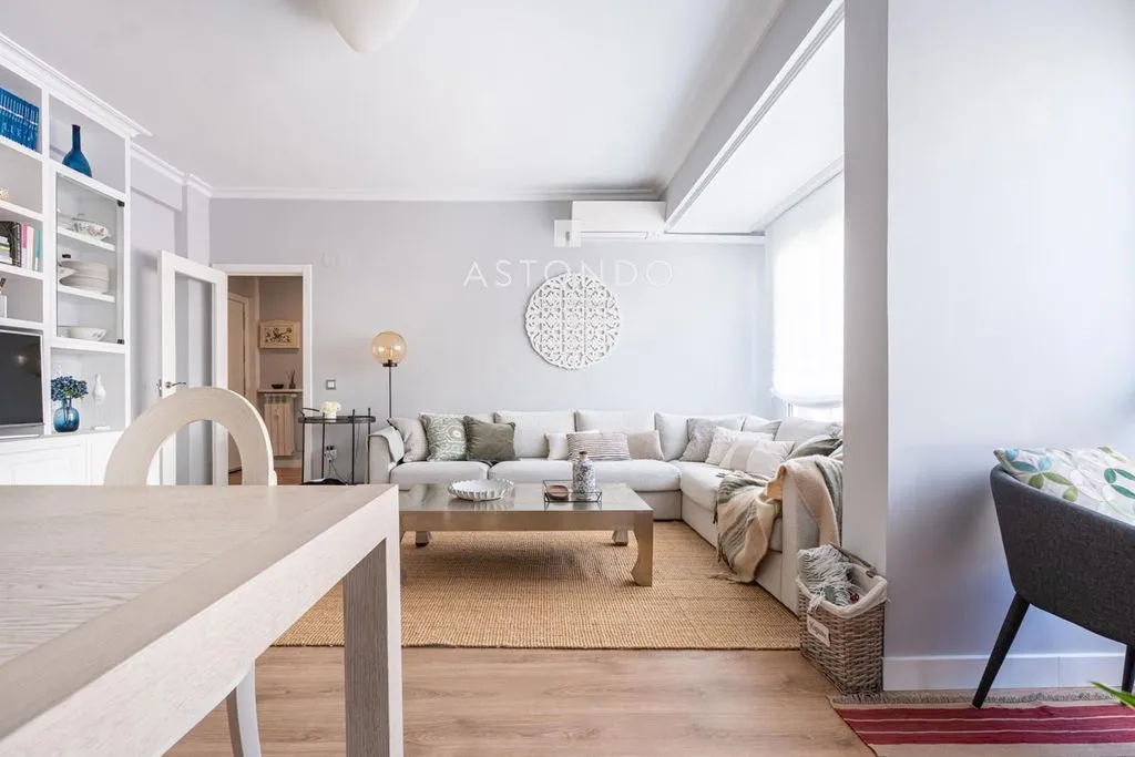 Salle à manger - Renovated Flat with Natural Light in Chamartín