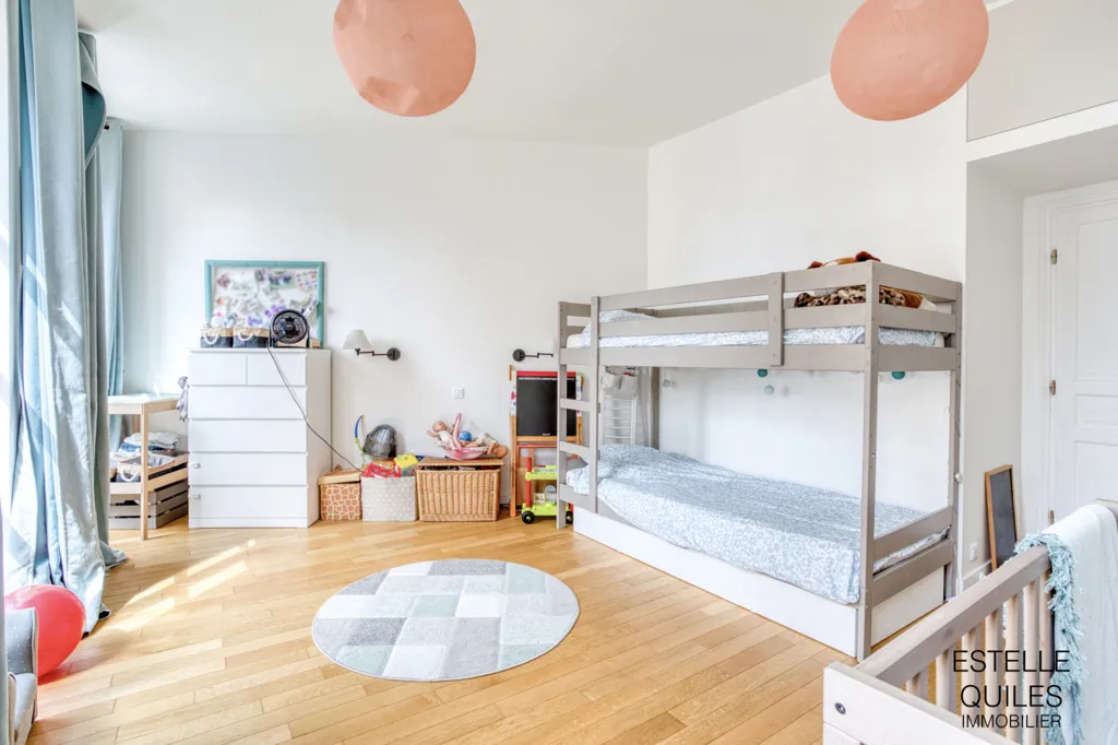 Bedrooms - Historic 5-Piece Apartment in Versailles